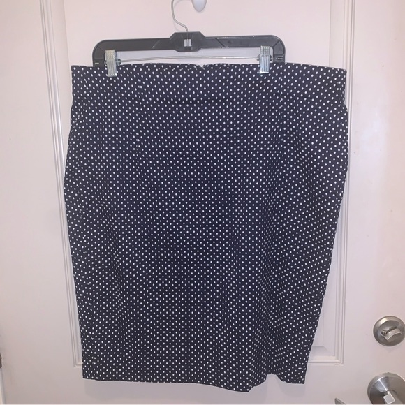 Lane Bryant Dresses & Skirts - Lane Bryant Women’s Blue Polka Dot Pencil Skirt Size 22